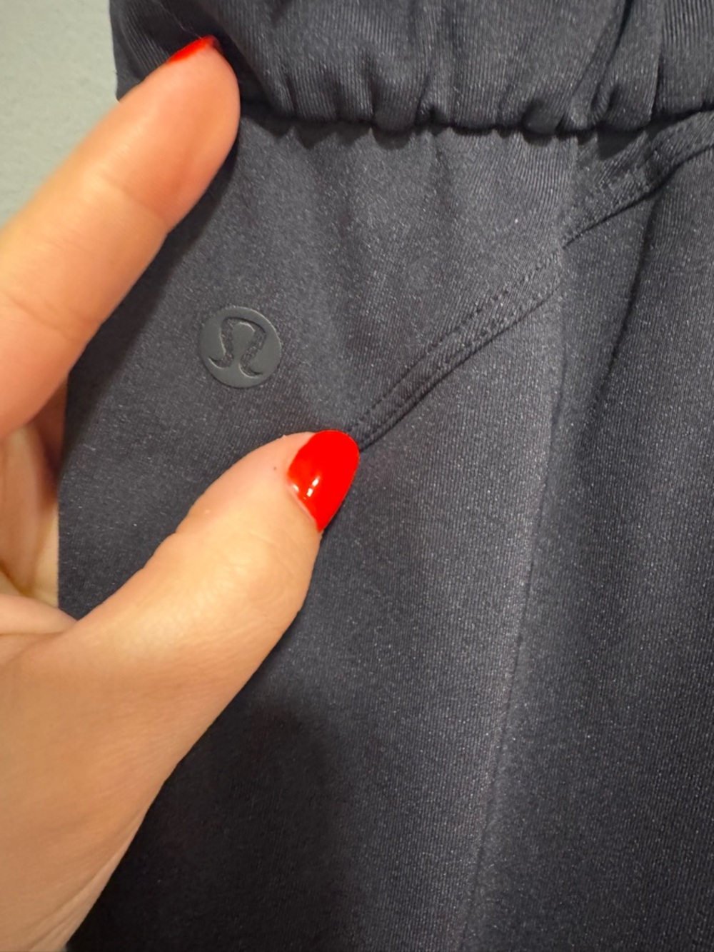 Lululemon Keep Moving Pant in Black Size 12 - Picture 4 of 6